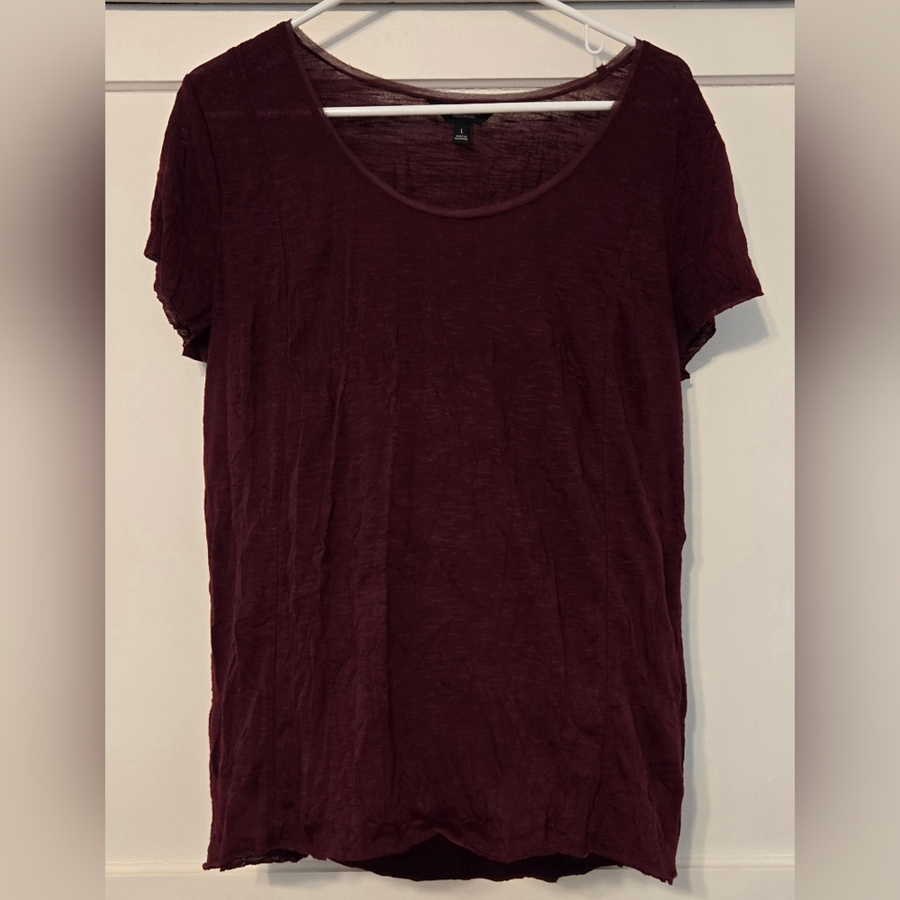 Simply Vera Vera Wang Burgundy Short Sleeve Tee
